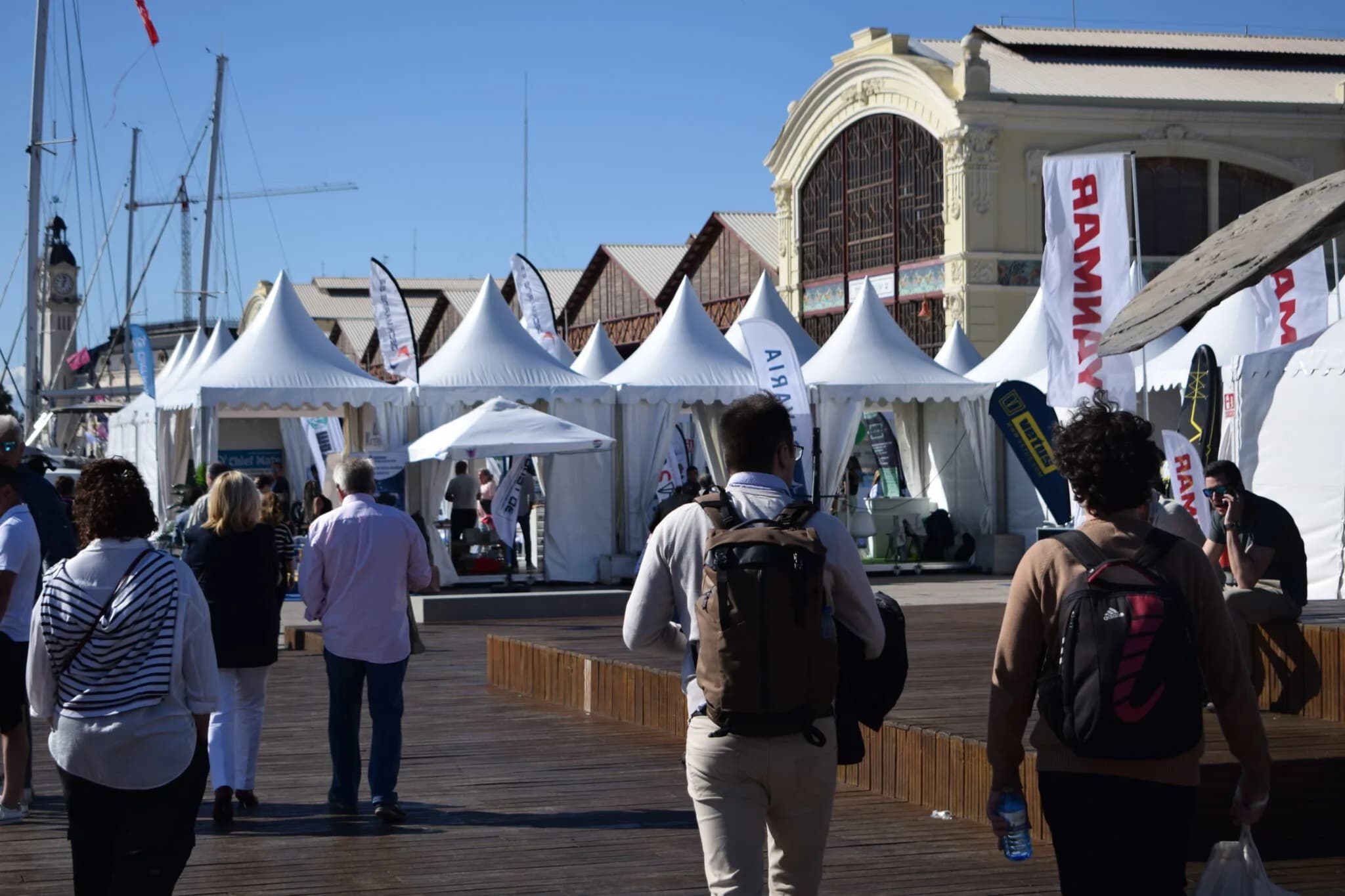Virtual reality to sell boats: notes from two boat shows